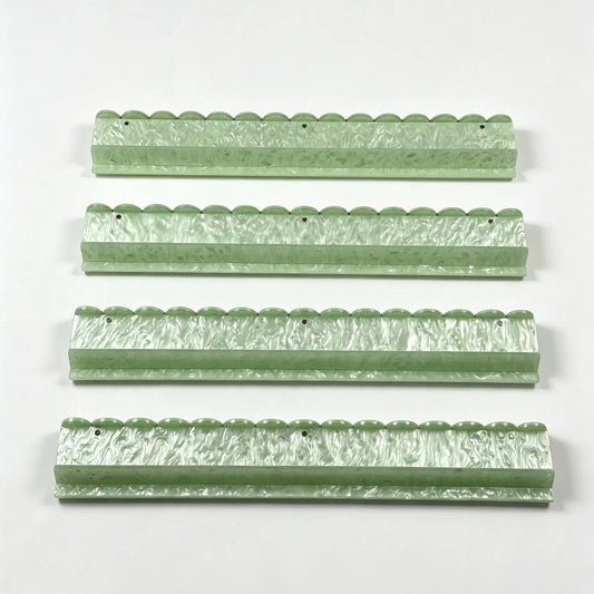 Jade-Tone Acrylic Mahjong Rack & Pusher Set – Green Shell Pattern with Scallop Pusher 5