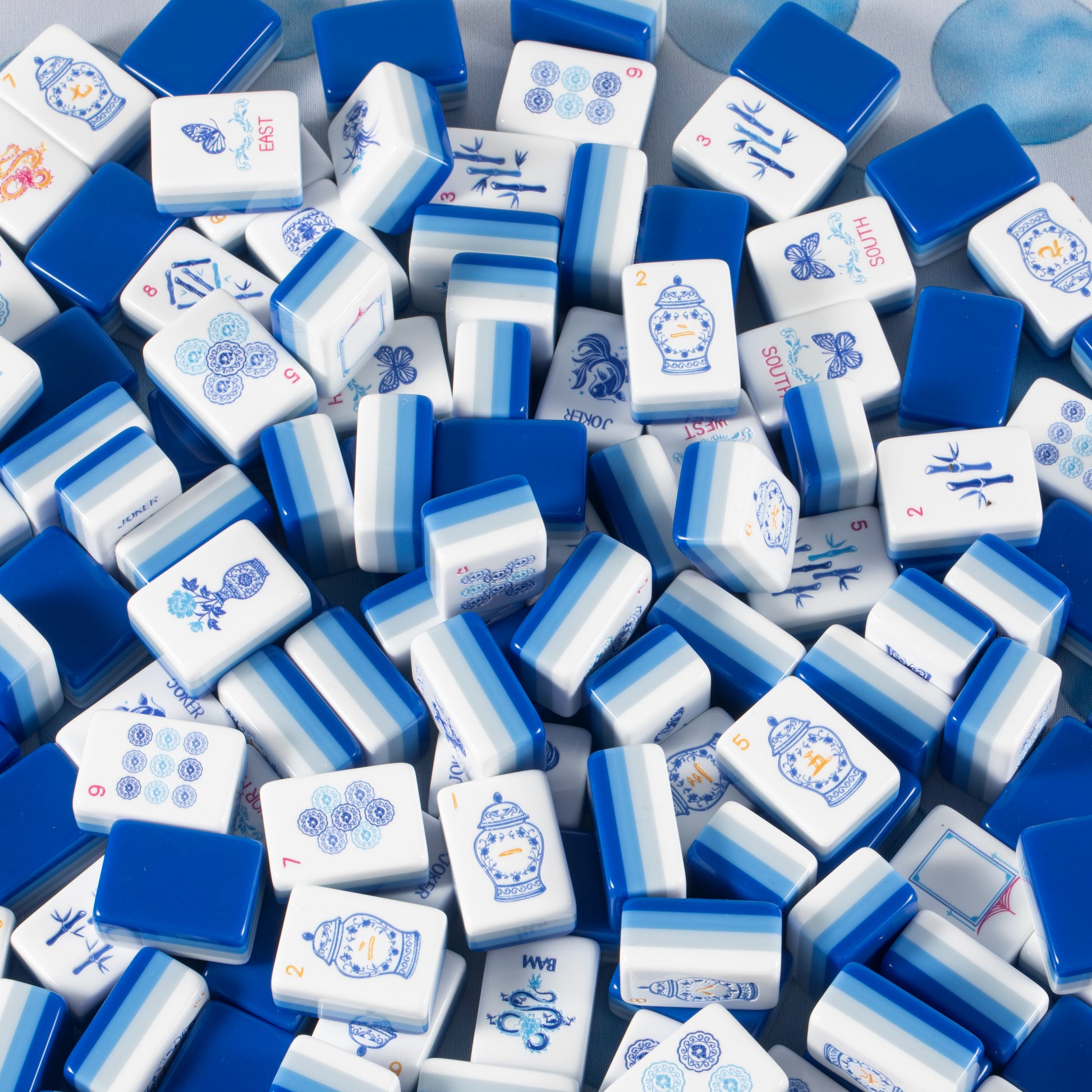 ModernMahjongset Blue & White Chinoiserie Mahjong Tile 5