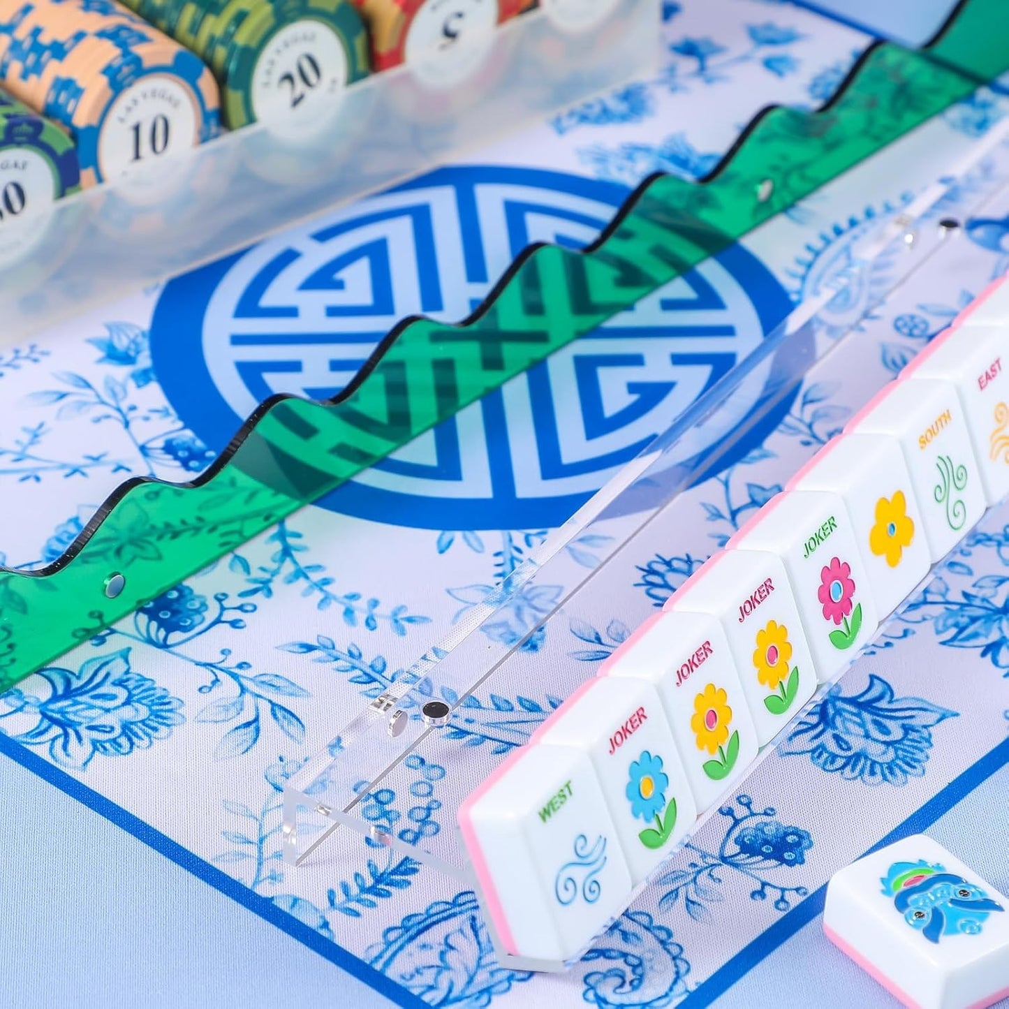 Modern Mahjong Set Clear Mahjong Racks with Magnetic Pushers 4 Pieces Set 3
